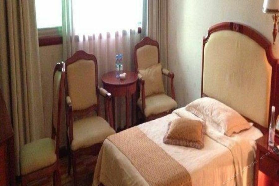 Phoenix Hotel Наньнін Екстер'єр фото